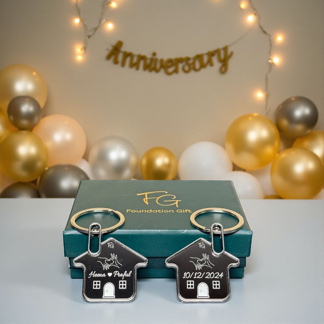 Personalised Couples Keychain Set as the perfect first anniversary gift