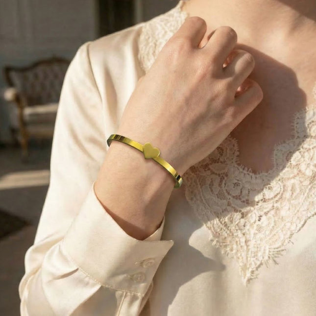 Belle Heart Bracelet