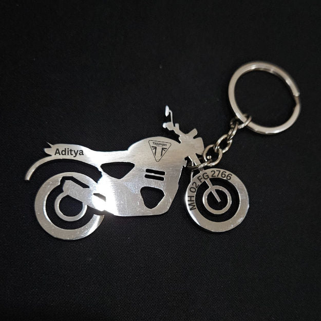 Personalised Triumph 400 Bike Keychain - Custom Gift – Foundation Gift
