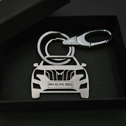 Personalised Car Keychain | Mahindra XUV 700 - Foundation Gift