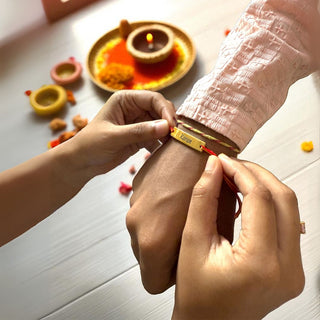 Personalised Rakhi: Rakhi With Brother's Name - Foundation Gift