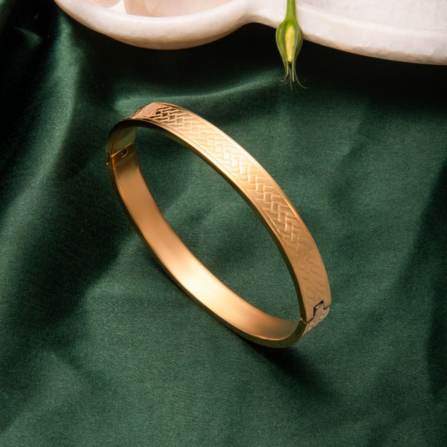 Weave Kada - Best Gold Kada For Men - Foundation Gift